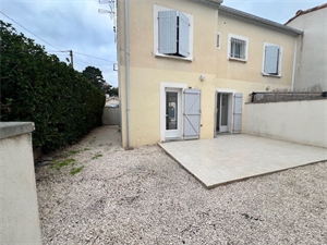 appartement à la location -   11100  NARBONNE, surface 79 m2 location appartement - APR749489